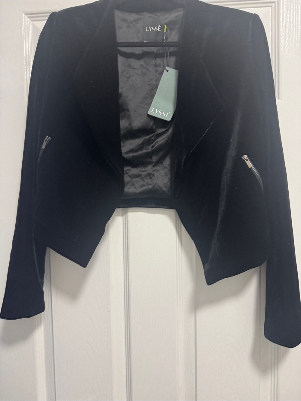 NWT Lysee cropped black velvet blazer jacket small